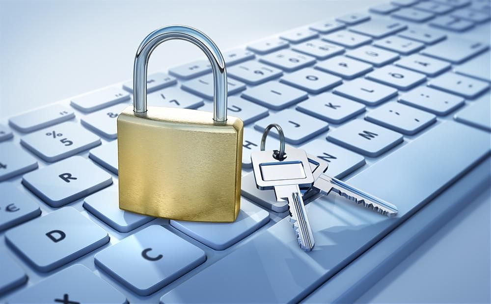 Обеспечение безопасности персональных данных при их обработке в информационных системах персональных данных